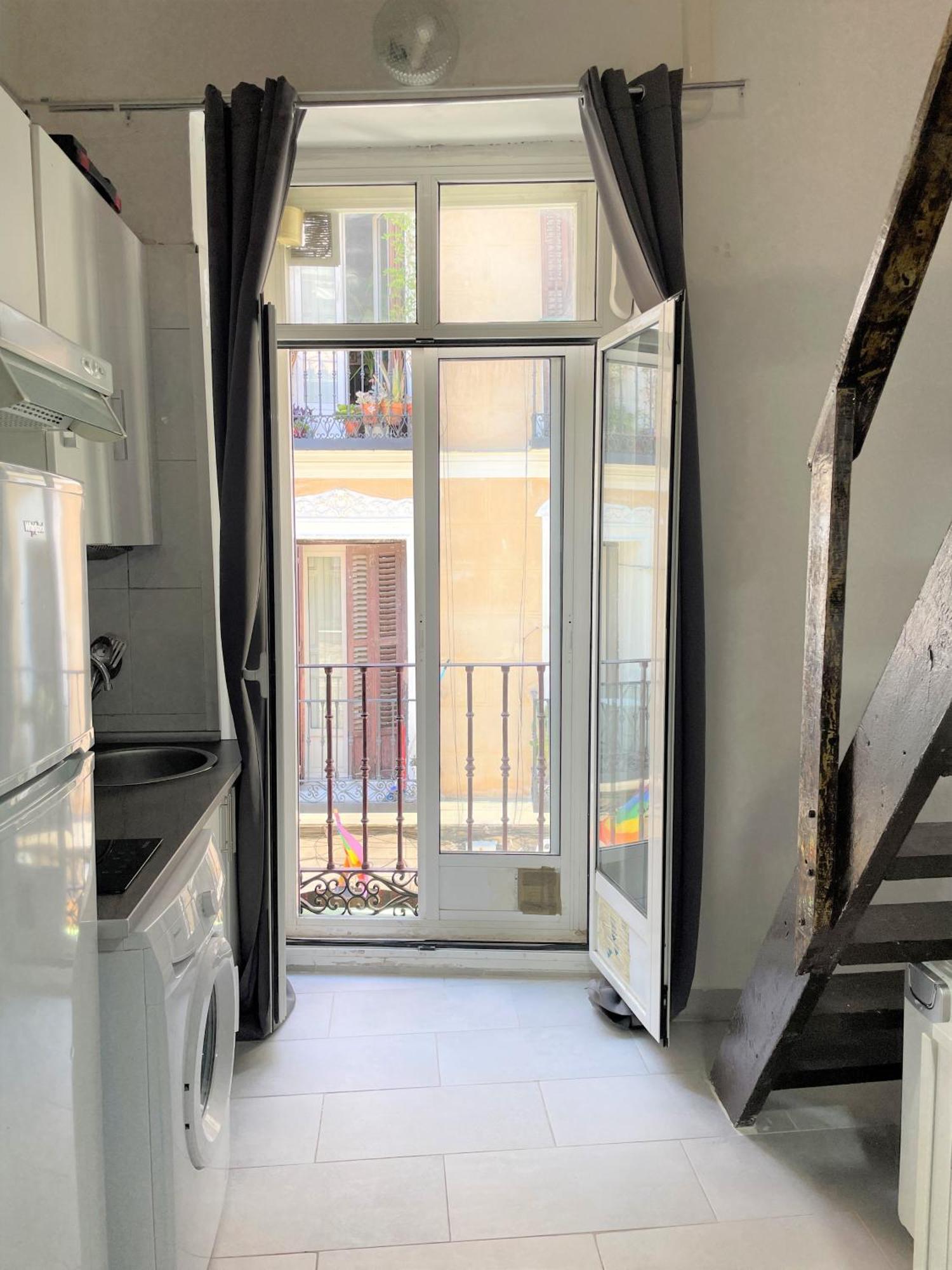 Apartment Acogedor Con Balcon En El Barrio De Chueca, Gran Via Con Aire Acondicionado Y Calefaccion *