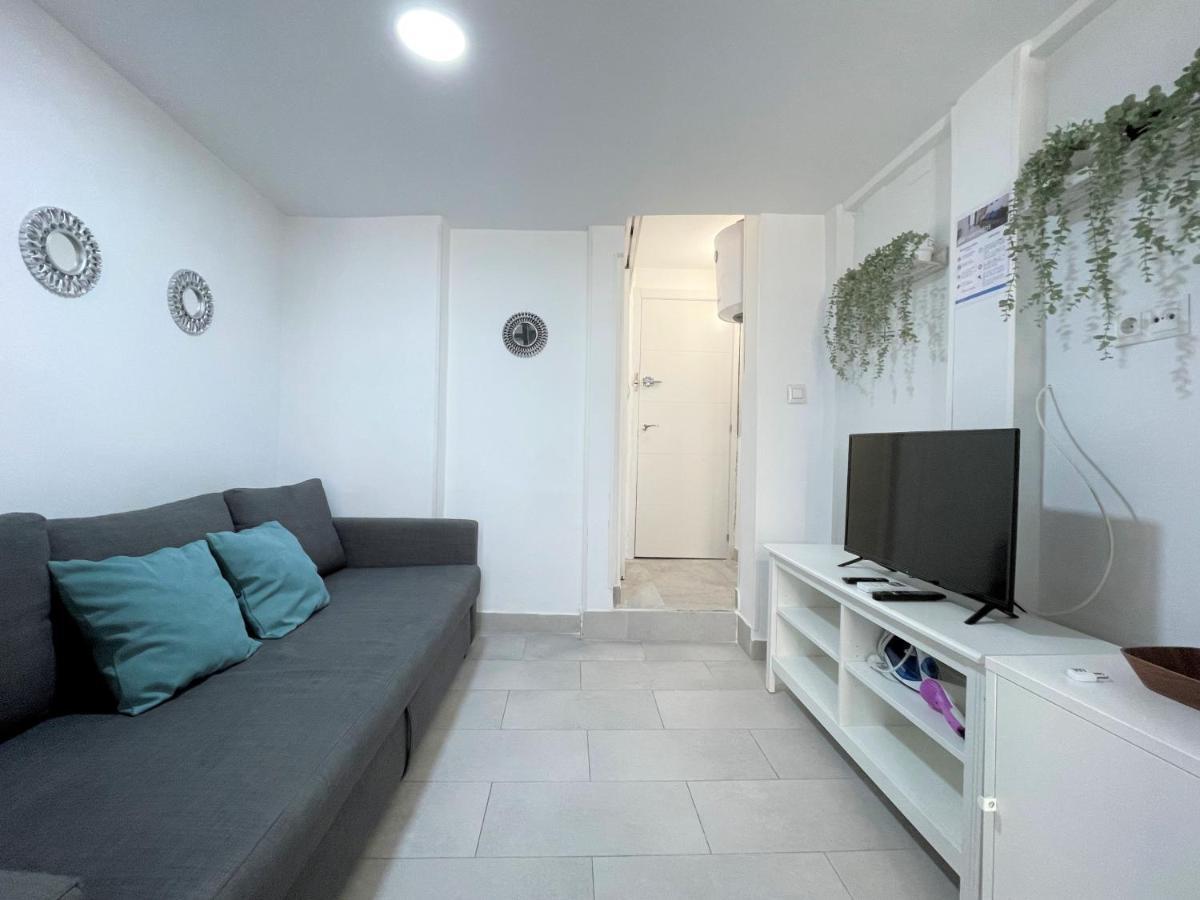 Acogedor Con Balcon En El Barrio De Chueca, Gran Via Con Aire Acondicionado Y Calefaccion